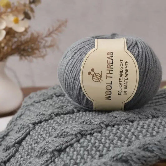 500g 290 Medium Coarse Combed Alpaca Wool Yarn, Autumn and Winter Warm and Fashionable DIY Handmade Knitting Material Kit, Multiple Colors of Yarn Balls for Making Sweaters, Scarves, Hats, and Pants, 10 Balls/Pack